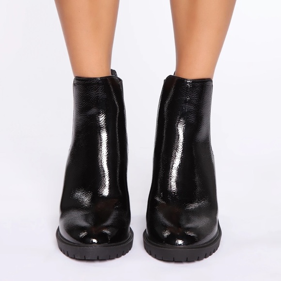 Fashion Nova Black Patent Chunky Boots Size 6.5 - Picture 5 of 16